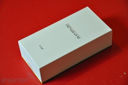 谷歌超薄手机Nexus One开箱图曝光(组图)-第1张图片-太平洋在线下载